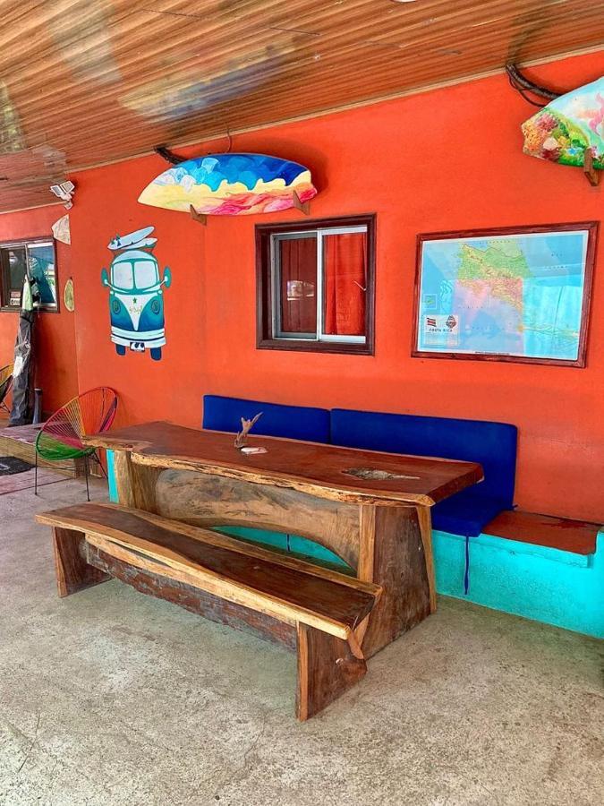 Coral Reef Surf Hostel And Camp Tamarindo Luaran gambar